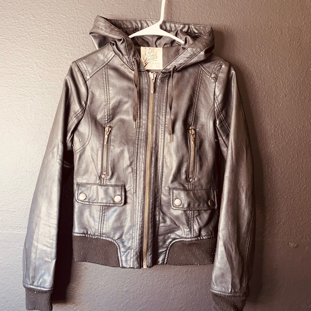 Ladies leather faux bomber jacket🖤